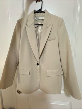 Zara Beige Single-Button Blazer